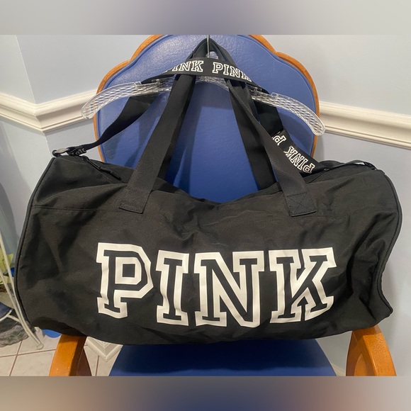 NWOT PINK Victoria’s Secret black large duffle bag weekender with rounded sides - Picture 3 of 15